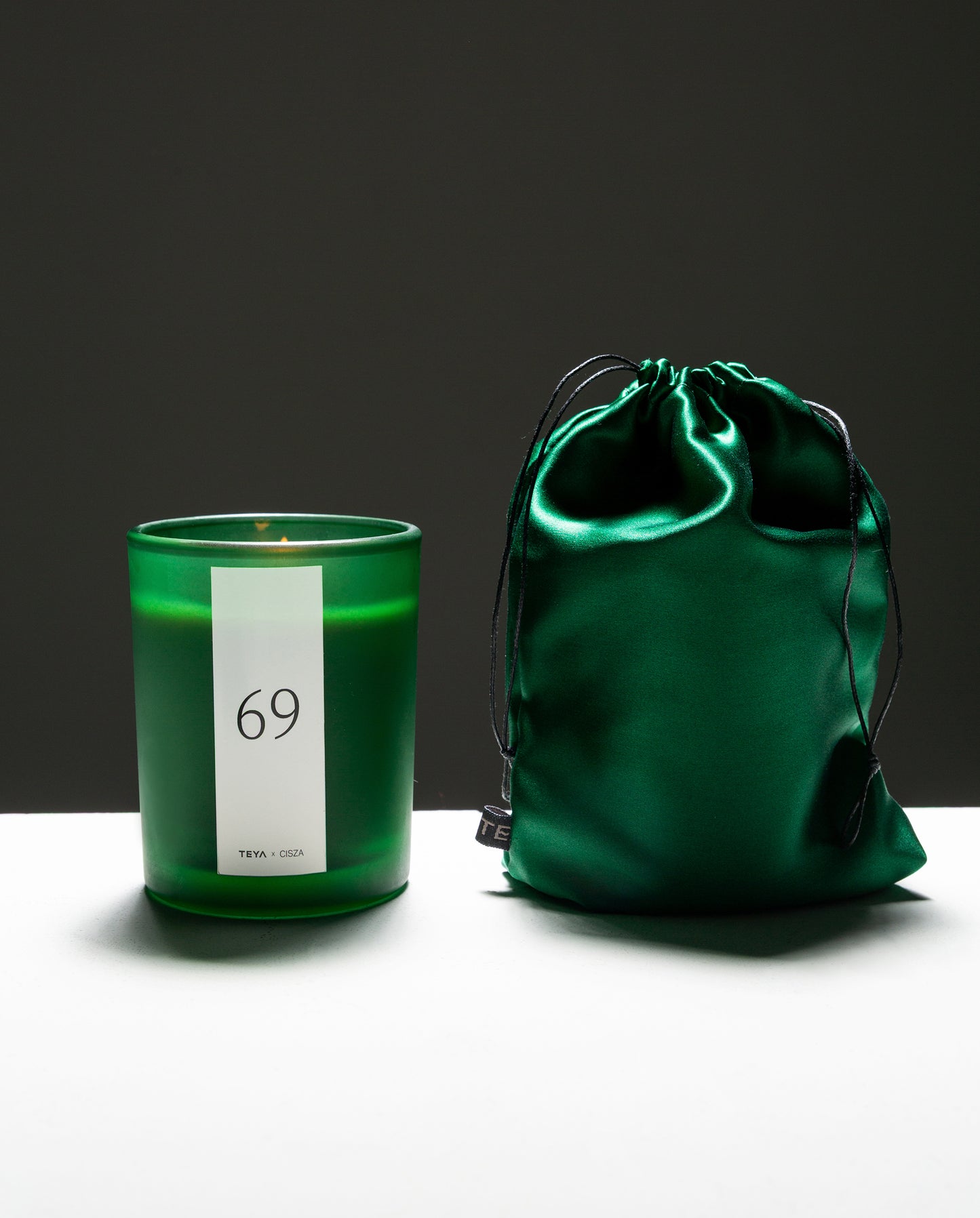 Scented candle '69'